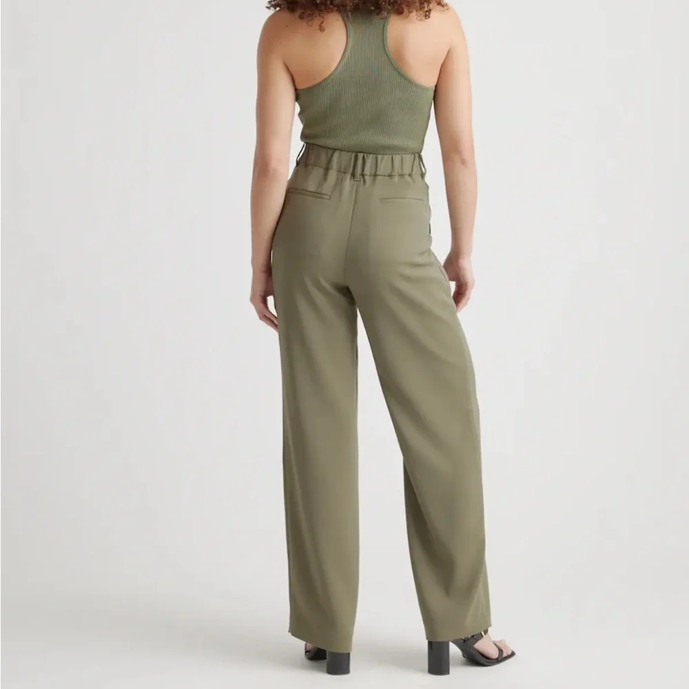 NWT 💚 QUINCE Olive Stretch Crepe Pleated Wide Leg Pants; Size 6, 30L - Picture 7 of 16
